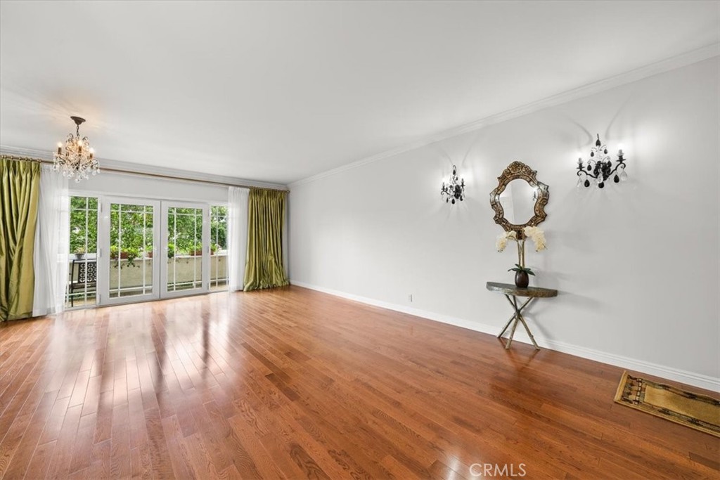 MLS #SR25271371 image #5