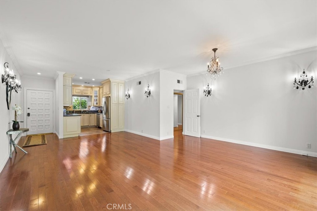 MLS #SR25271371 image #6