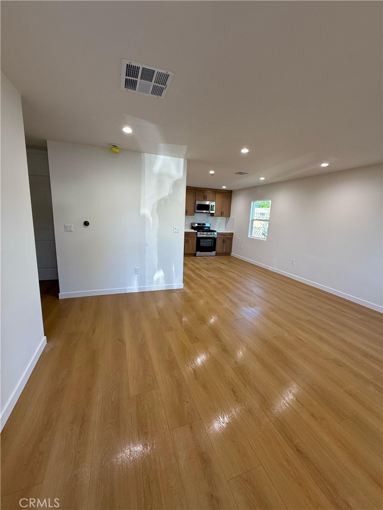 MLS #SR25271403 image #4