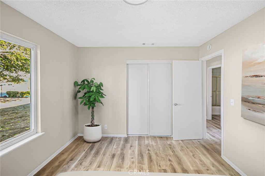 MLS #SR25271458 image #11