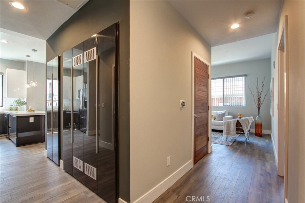 MLS #SR25271493 image #9