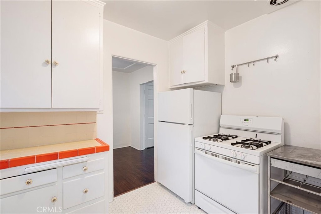 MLS #SR25271499 image #12