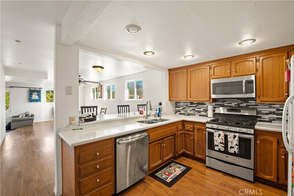 MLS #SR25271532 image #8