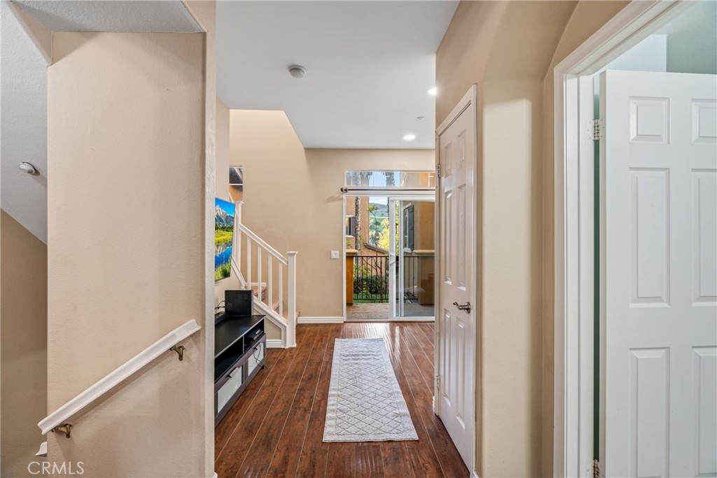 MLS #SR25271546 image #12