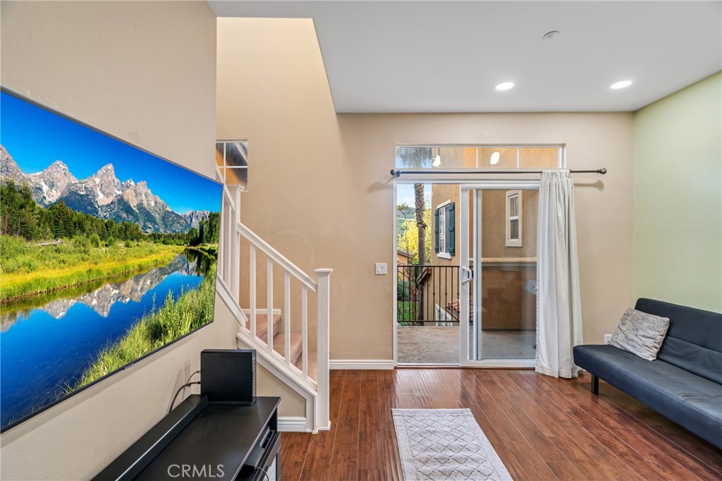 MLS #SR25271546 image #14