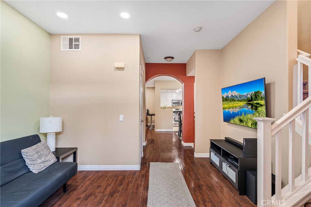 MLS #SR25271546 image #16