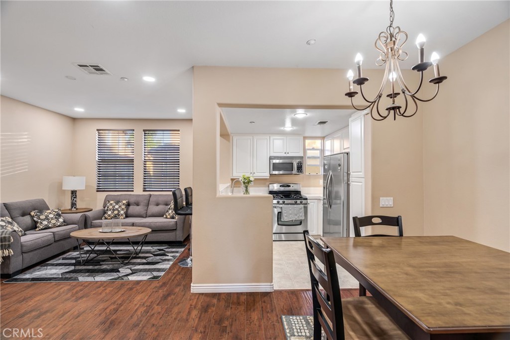 MLS #SR25271546 image #5