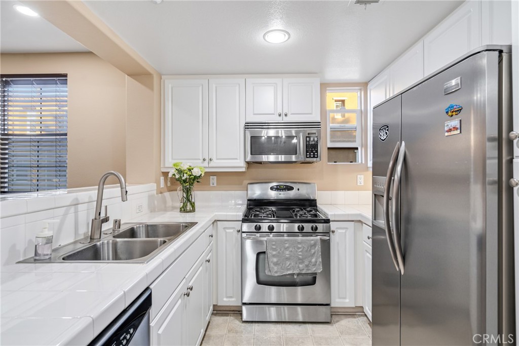 MLS #SR25271546 image #6