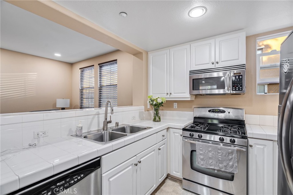 MLS #SR25271546 image #7