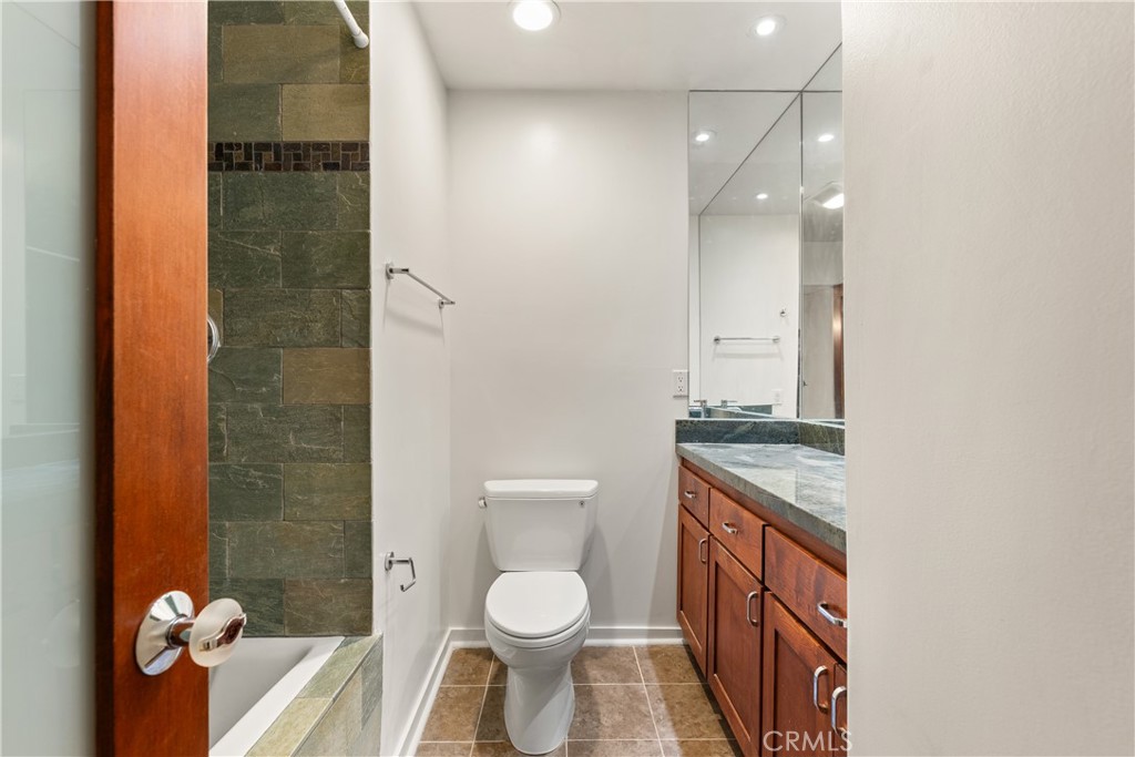 MLS #SR25271552 image #13