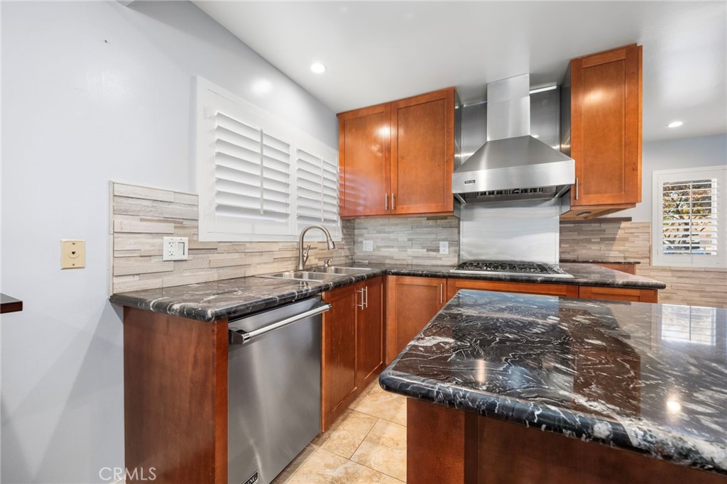 MLS #SR25271573 image #10