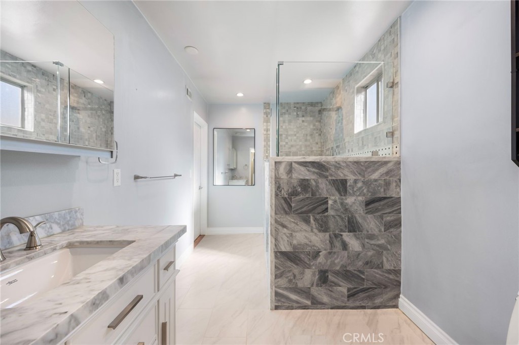 MLS #SR25271573 image #14