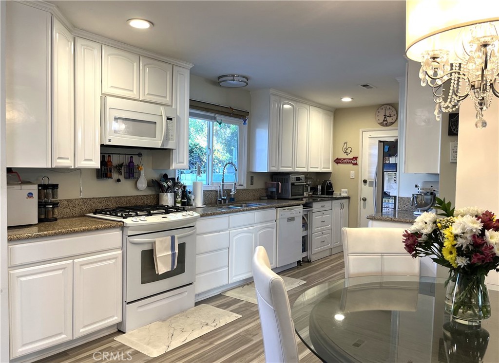 MLS #SR25271597 image #5