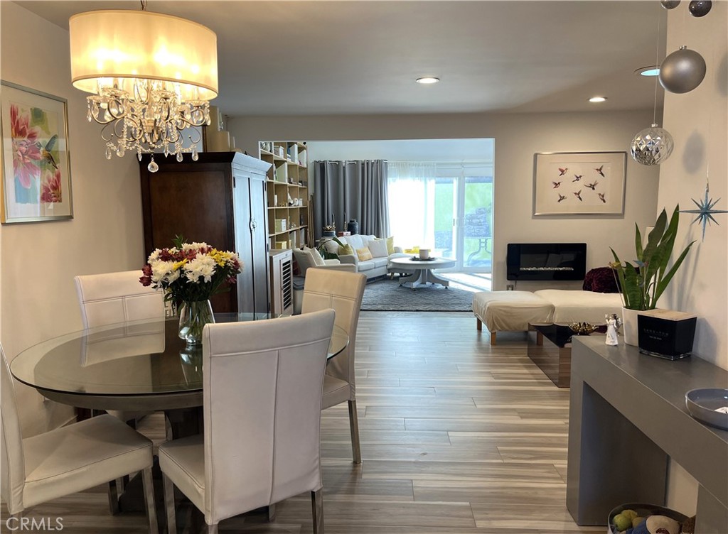 MLS #SR25271597 image #7