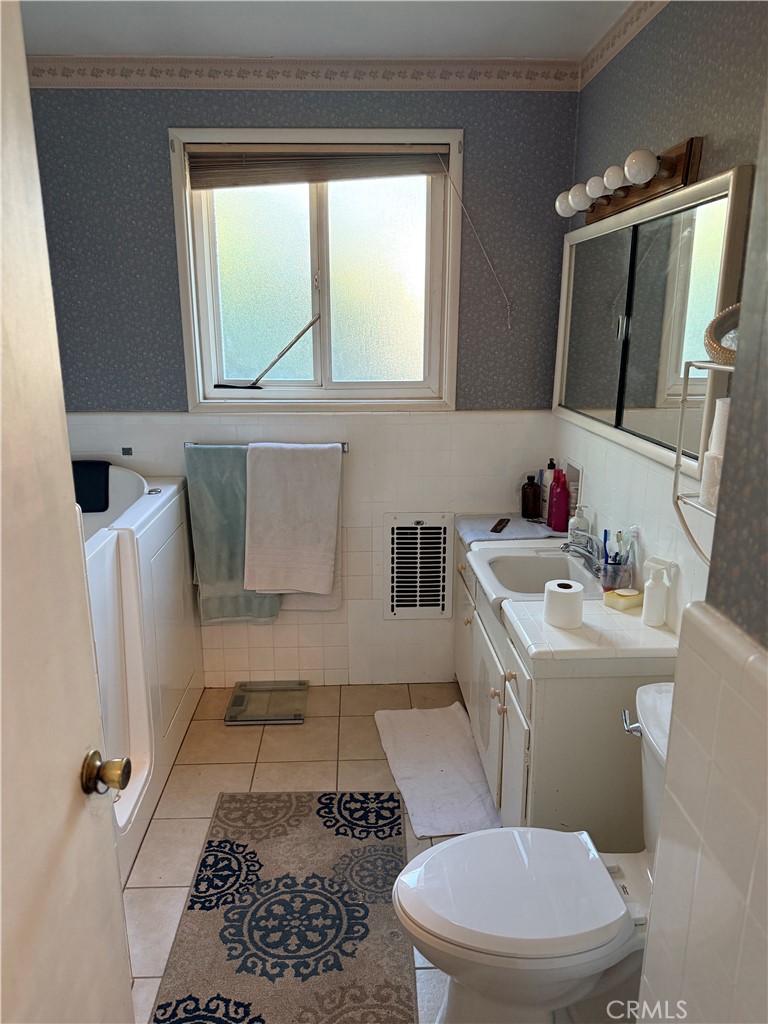 MLS #SR25271635 image #12