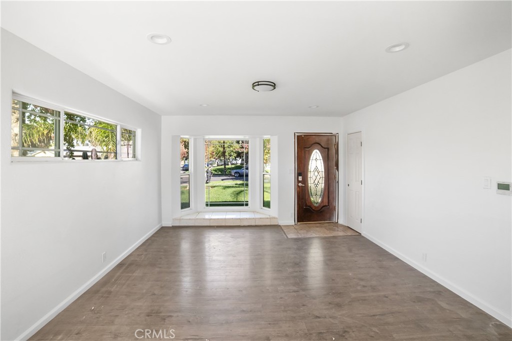 MLS #SR25271683 image #2