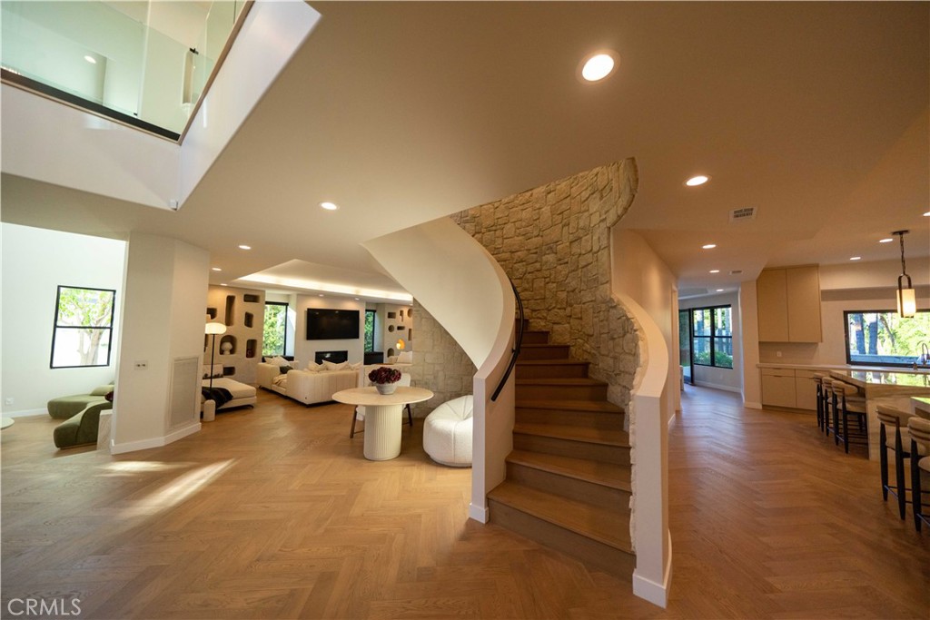 MLS #SR25271686 image #18