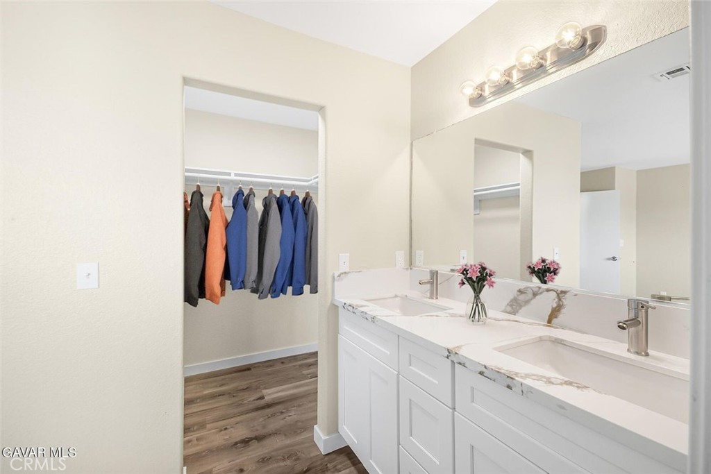 MLS #SR25271689 image #10