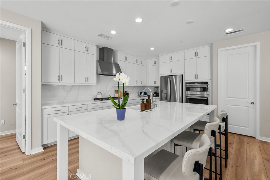 MLS #SR25271720 image #3