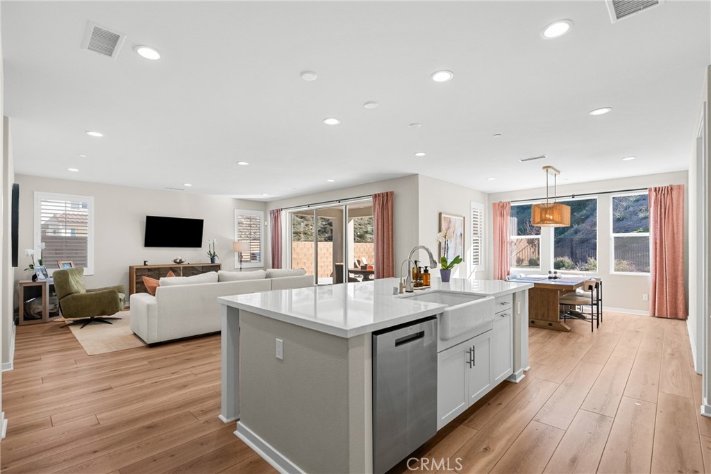 MLS #SR25271720 image #4