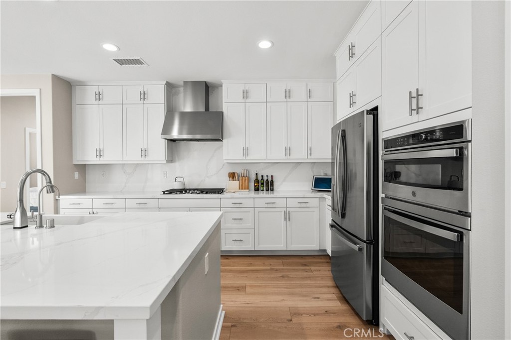 MLS #SR25271720 image #5