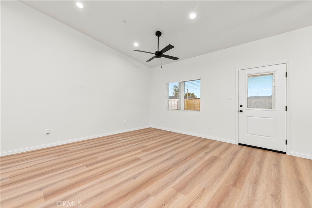 MLS #SR25271807 image #10