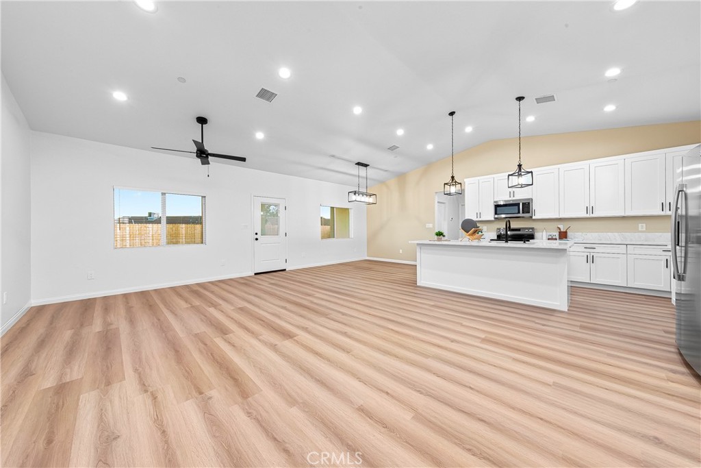 MLS #SR25271807 image #7