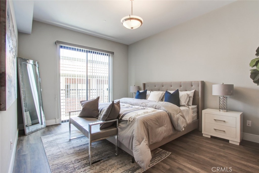 MLS #SR25271868 image #10