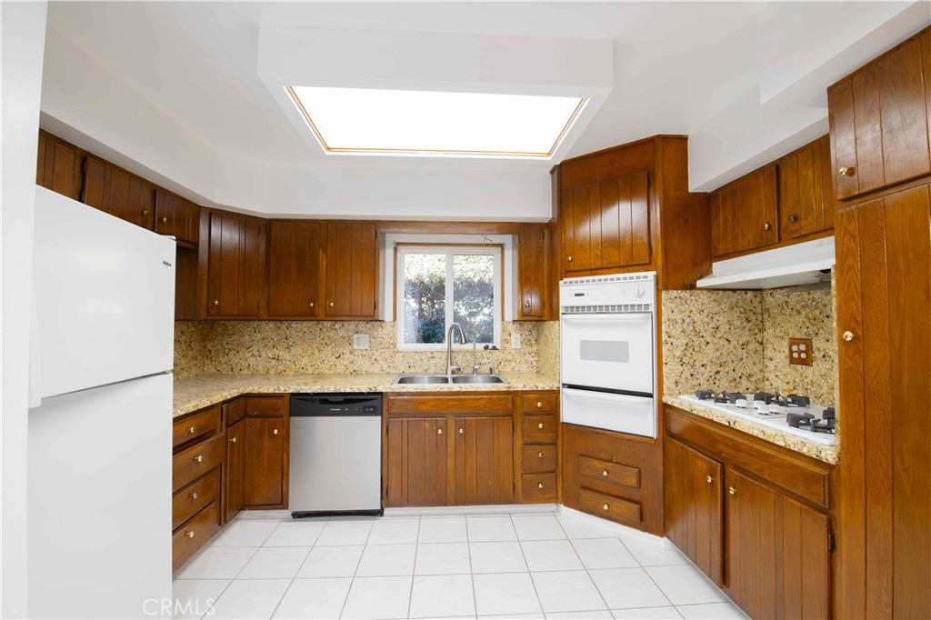 MLS #SR25271870 image #6