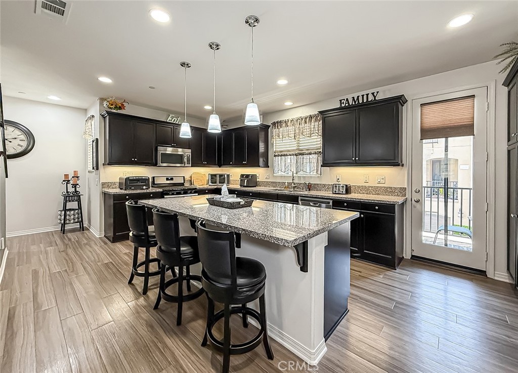 MLS #SR25271889 image #12