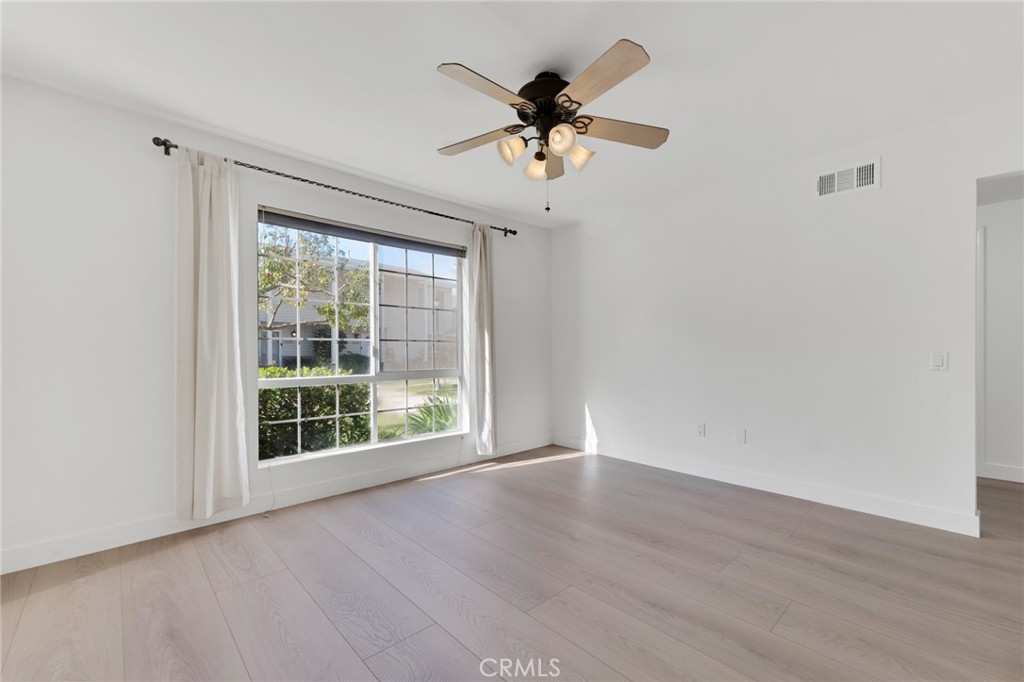 MLS #SR25271931 image #5