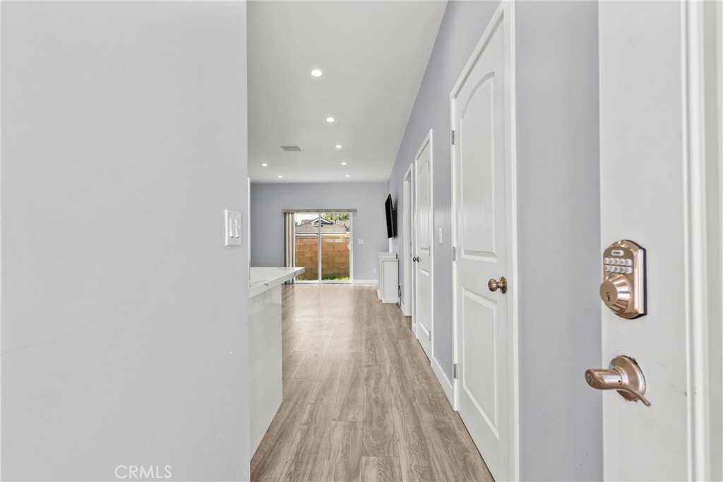 MLS #SR25271971 image #1