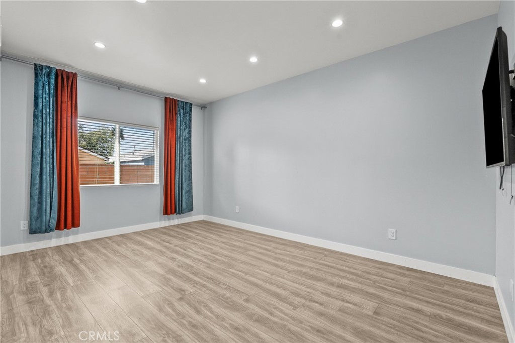 MLS #SR25271971 image #24