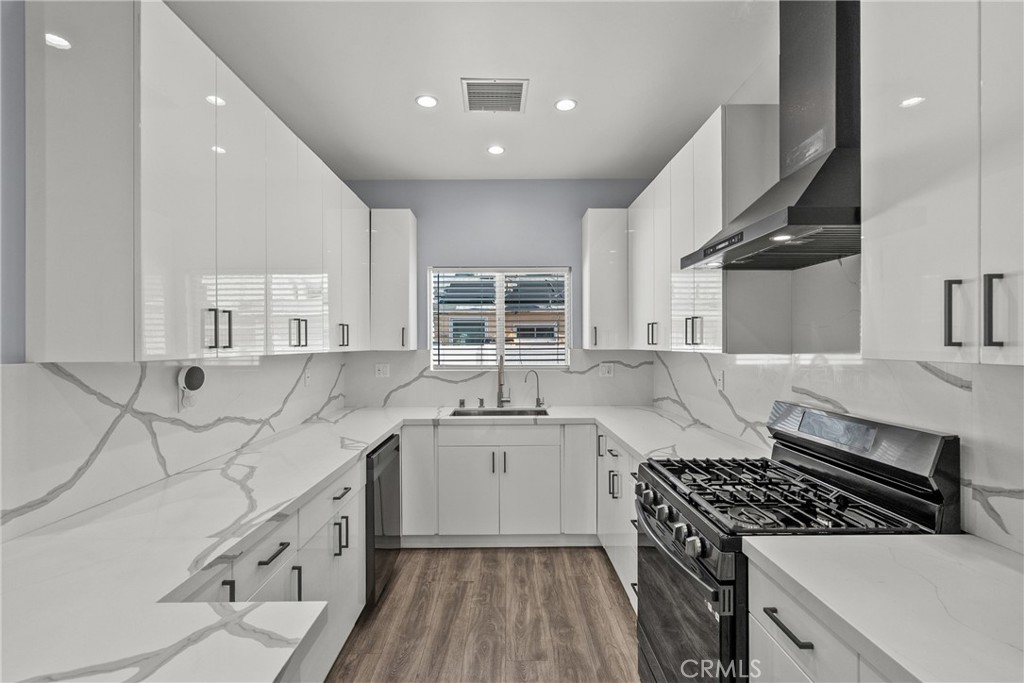 MLS #SR25271971 image #4