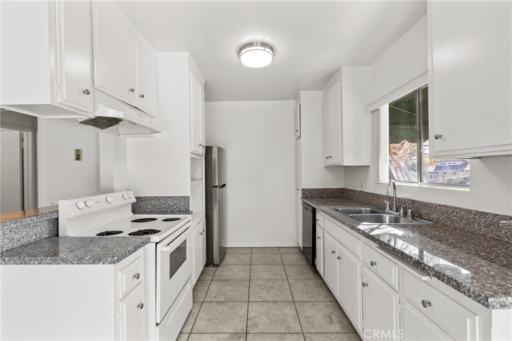 MLS #SR25272030 image #5