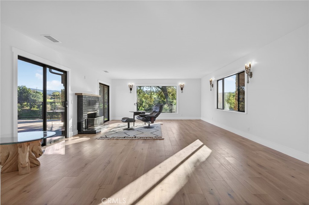 MLS #SR25272035 image #13