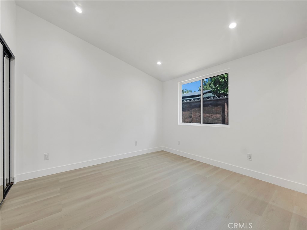 MLS #SR25272066 image #9