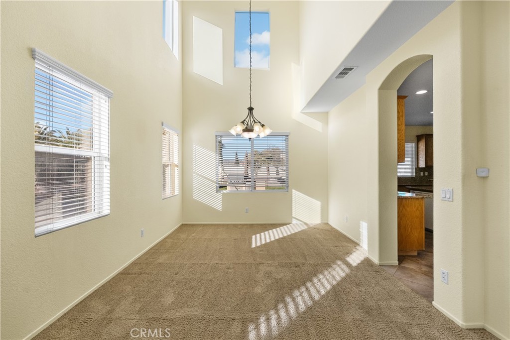 MLS #SR25272096 image #12