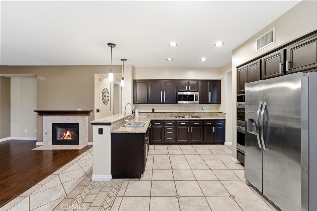 MLS #SR25272117 image #7