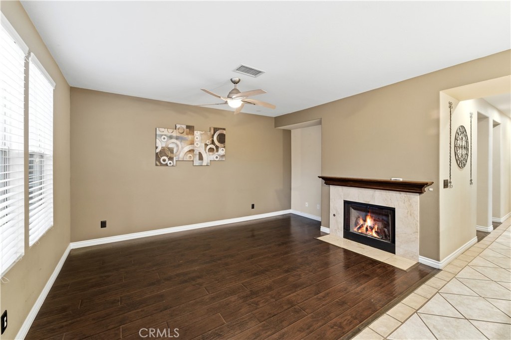 MLS #SR25272117 image #9