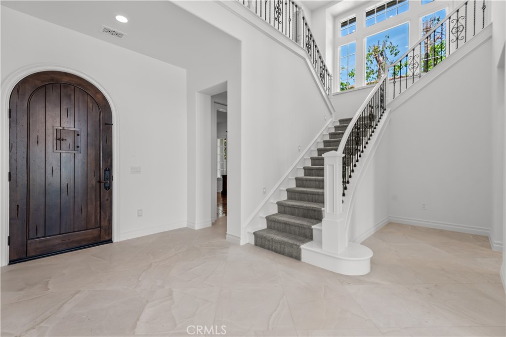 MLS #SR25272146 image #10