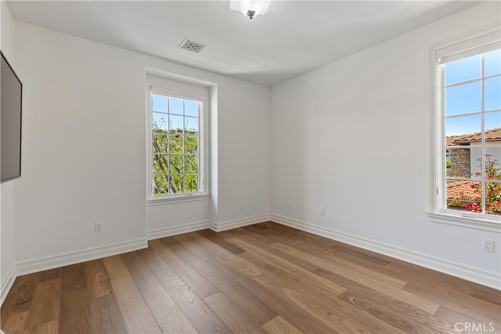 MLS #SR25272146 image #19