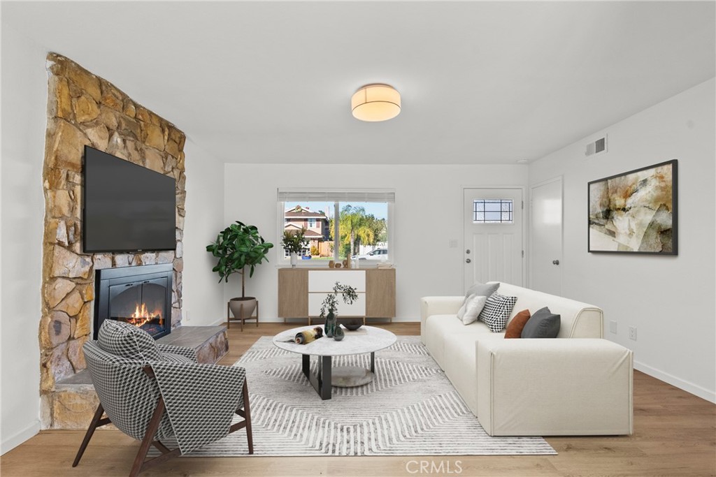 MLS #SR25272180 image #11