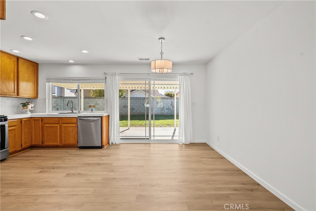 MLS #SR25272180 image #15