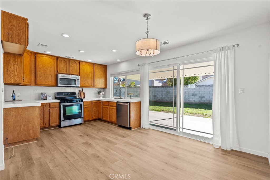 MLS #SR25272180 image #17