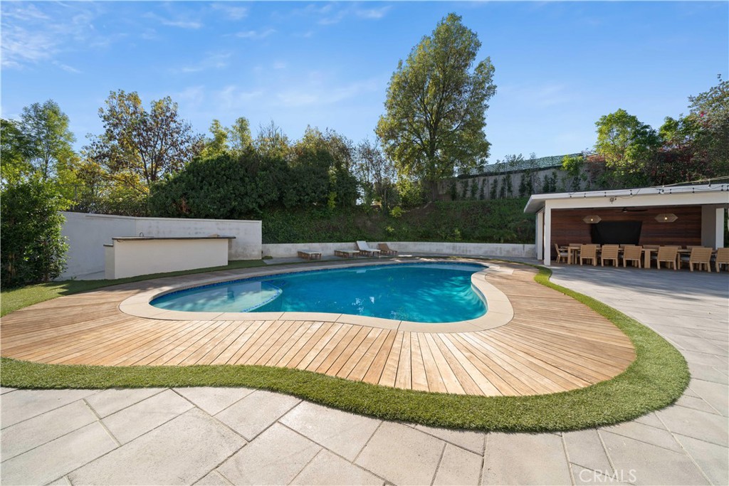 MLS #SR25272186 image #14