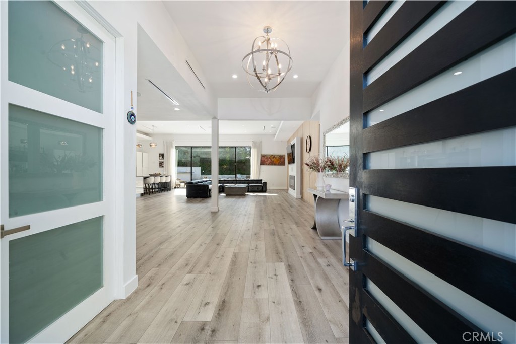 MLS #SR25272186 image #2