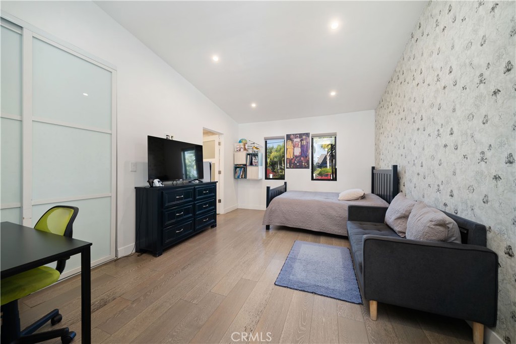 MLS #SR25272186 image #26