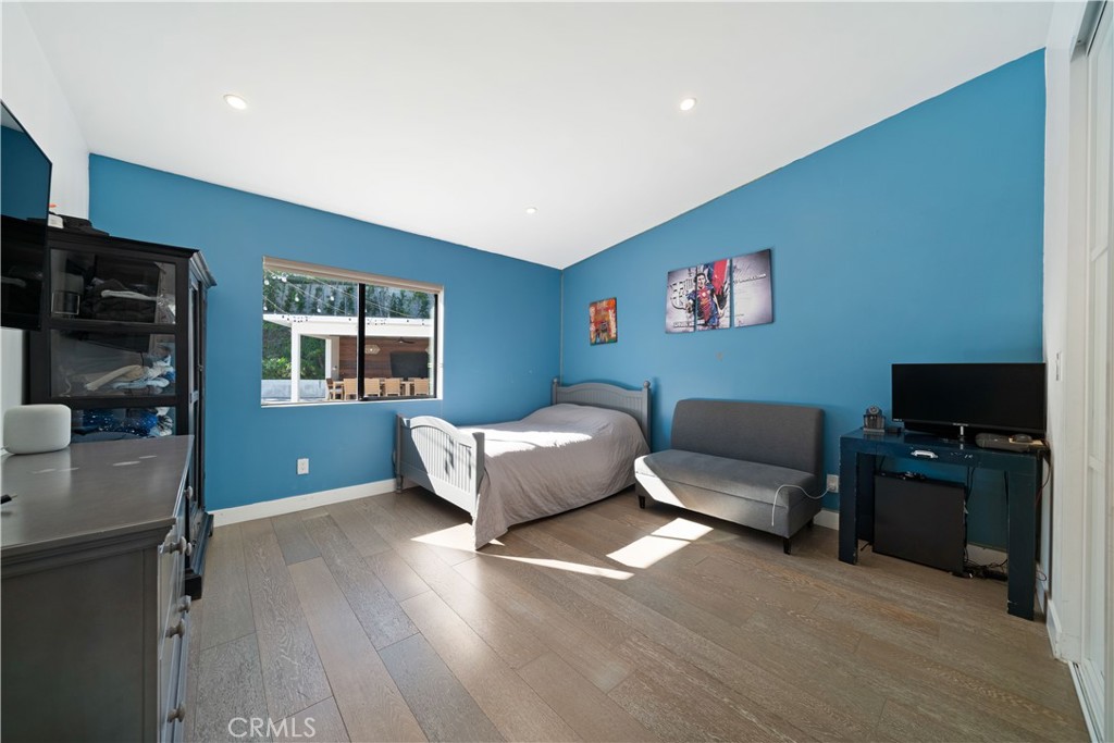 MLS #SR25272186 image #31