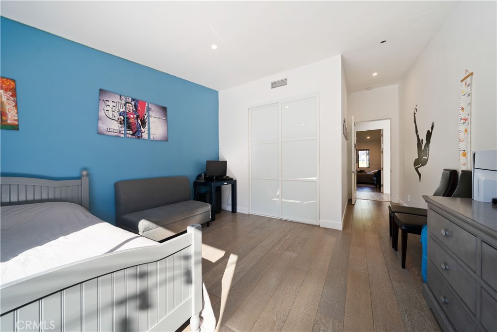 MLS #SR25272186 image #32